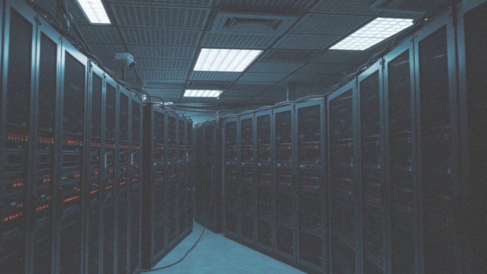 Jak długo przechowywane są nagrania z monitoringu?